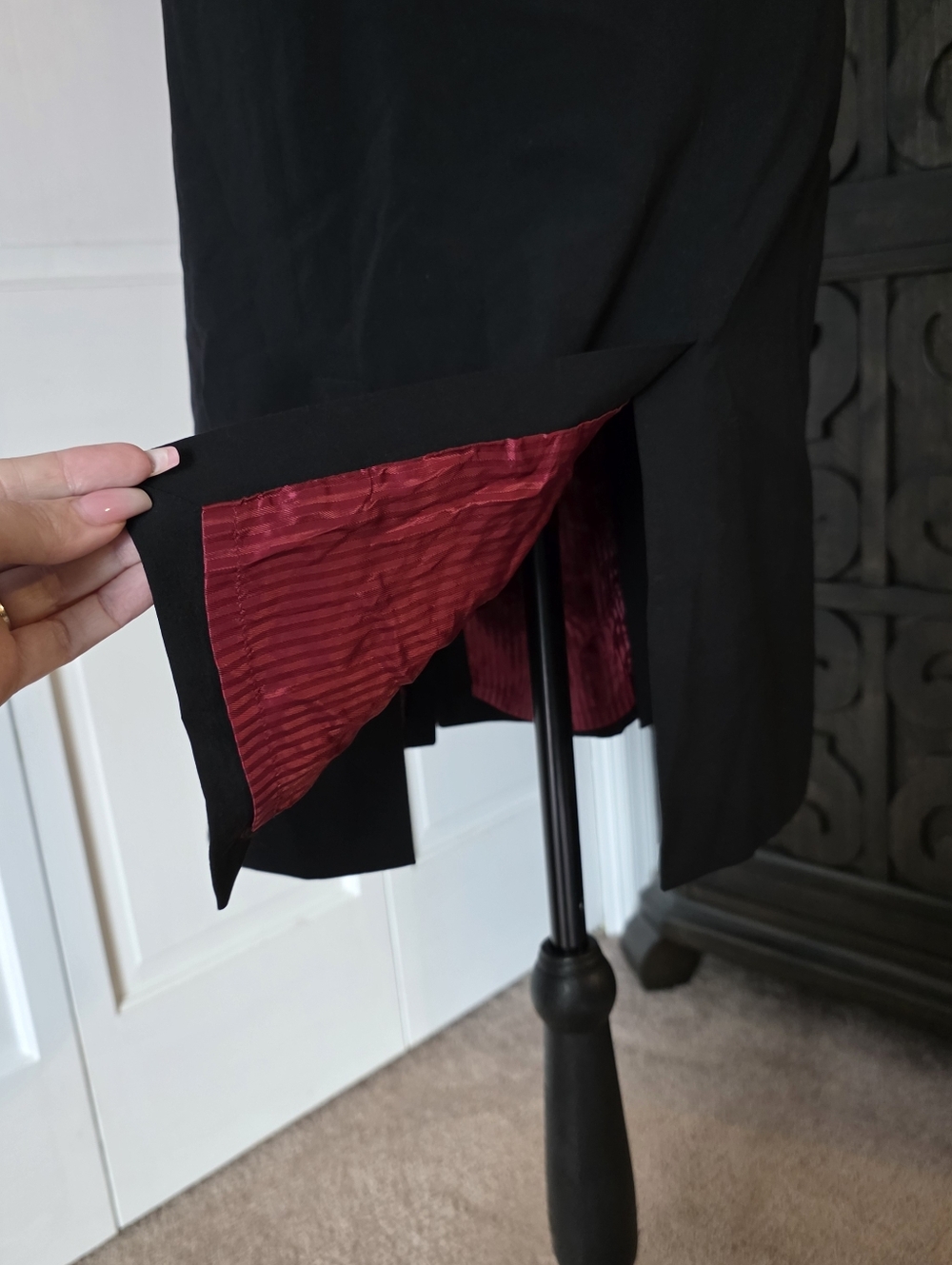 I.E. Black A-Line Midi Skirt Red Lined Slit Detail High Waist Size 8 - Picture 7 of 8